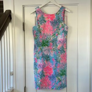 Lilly Pulitzer fitted shift dress. New without tag. Size 4. Above knee length